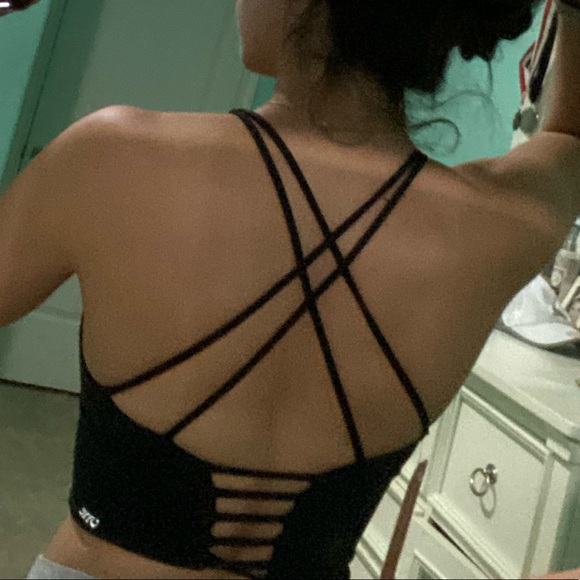 Sports Tank - Picture 2 of 3